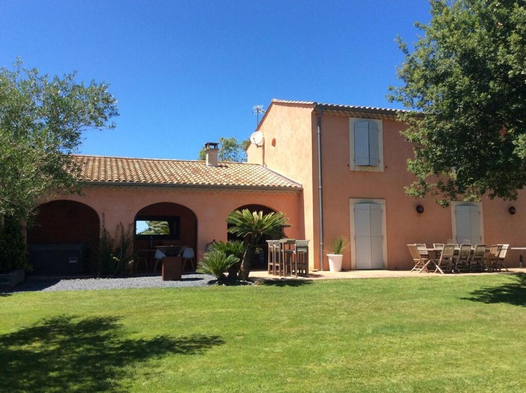 Bastide Languedocienne De Standing - Pezenas Le Clos De L'Amandier Dış mekan fotoğraf